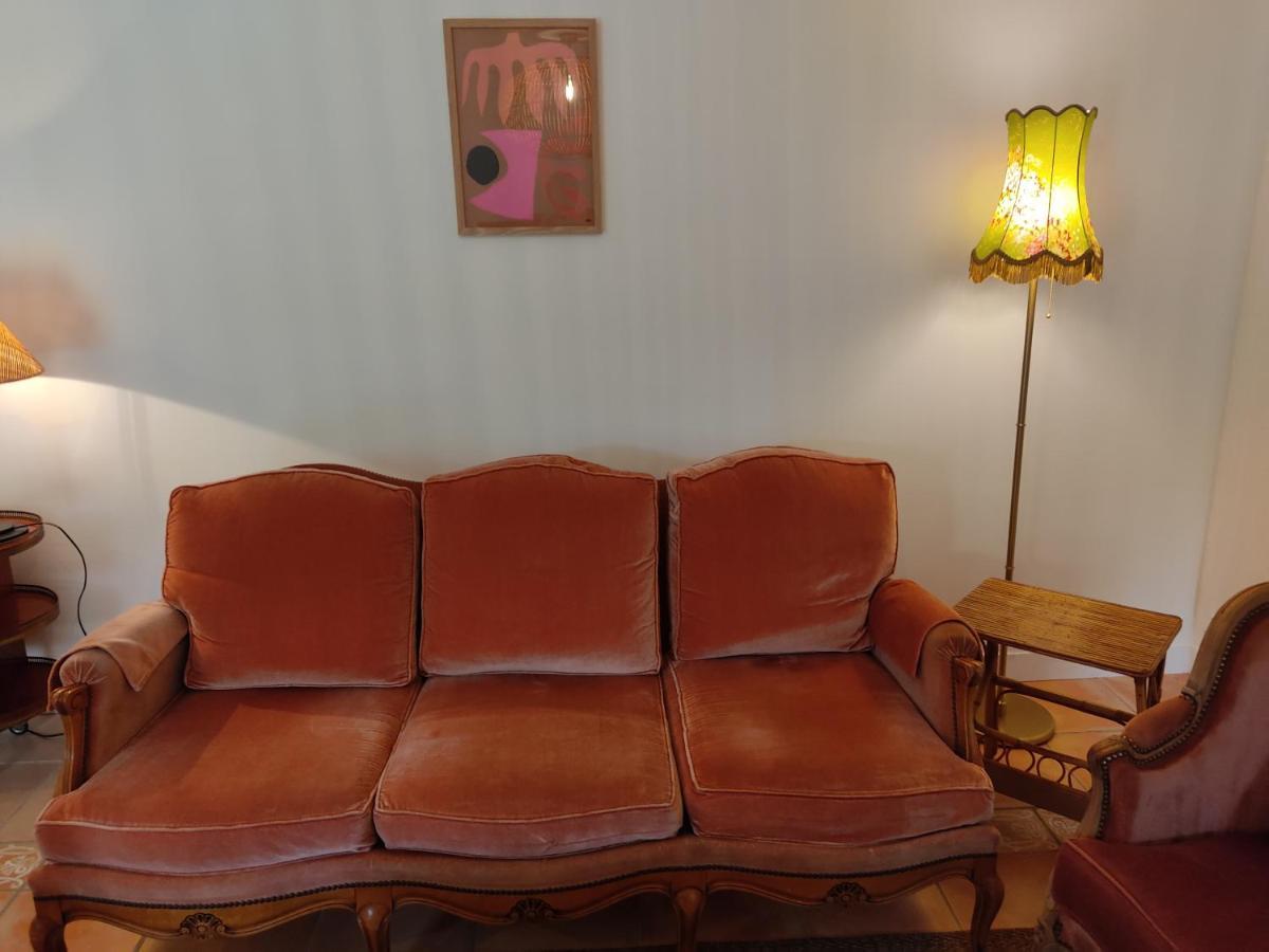 Maison, Calme Avec Cheminee. Botmeur المظهر الخارجي الصورة
